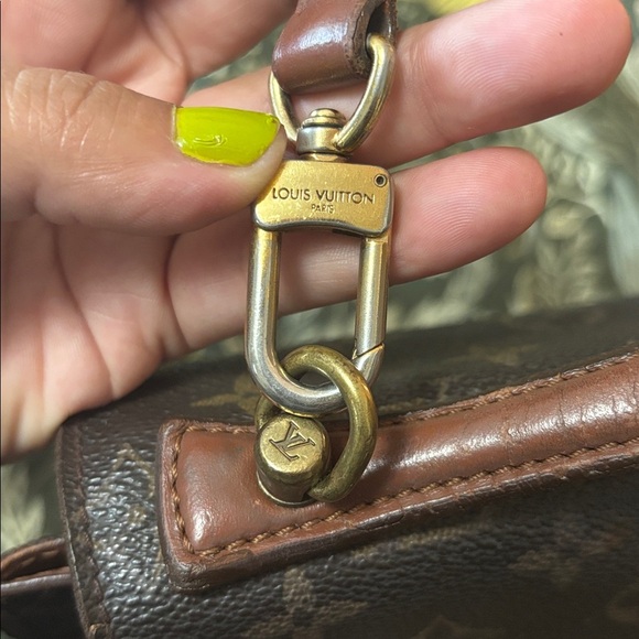 Louis Vuitton Monceau crossbody bag - Picture 11 of 13